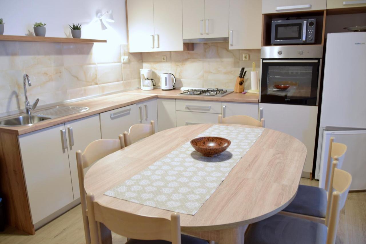 Zoro Apartments Palit Eksteriør billede