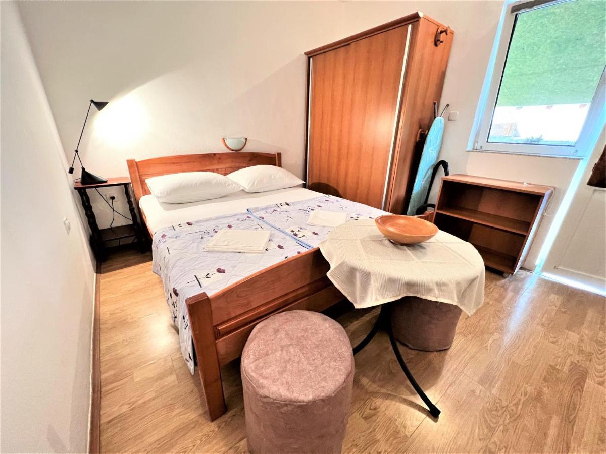 Zoro Apartments Palit Værelse billede